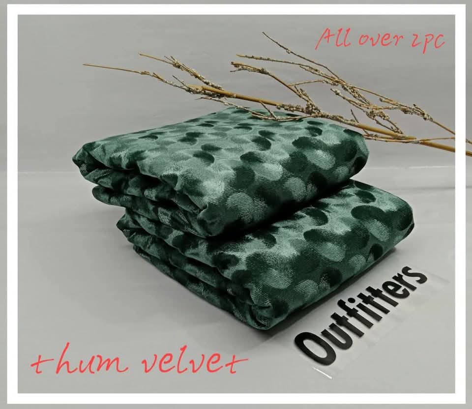 2pc Elegant Velvet pluchi Winter Collection  D-7508